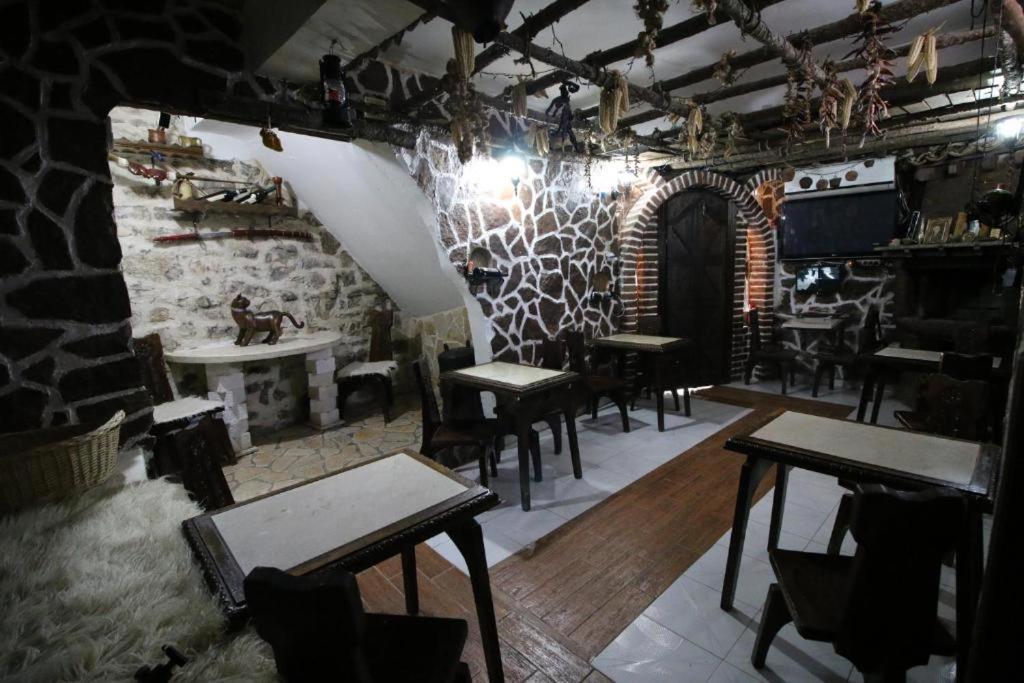 Hotel Nasho Vruho Berat Kültér fotó