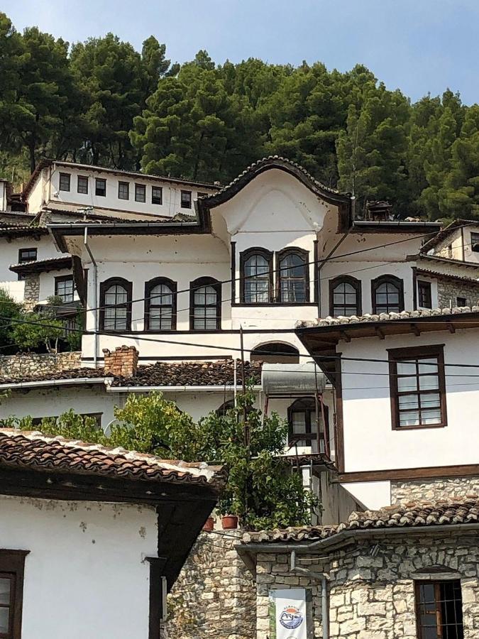 Hotel Nasho Vruho Berat Kültér fotó
