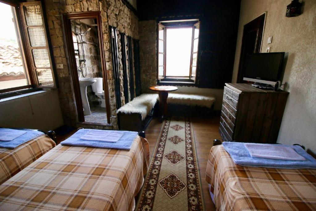 Hotel Nasho Vruho Berat Kültér fotó