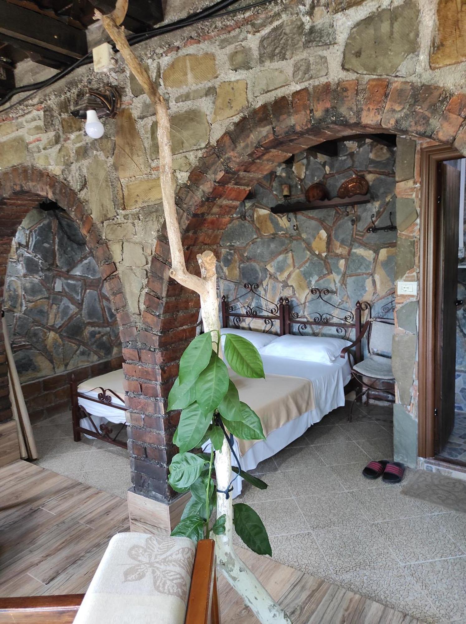 Hotel Nasho Vruho Berat Szoba fotó